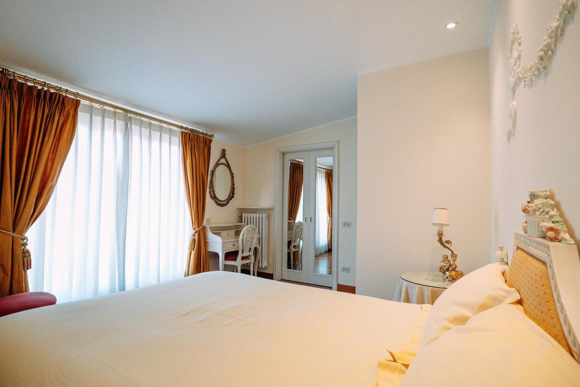 Suite Romantic Vista Lago สเตรซา ภายนอก รูปภาพ